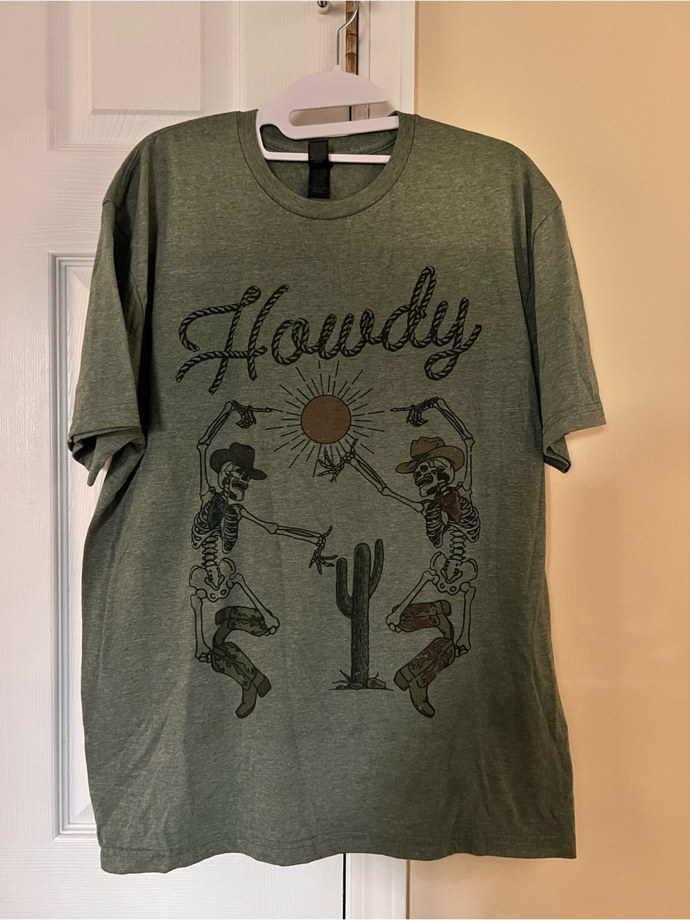 Gildan Olive Green 'Howdy' Western Skeleton Graphic Tee